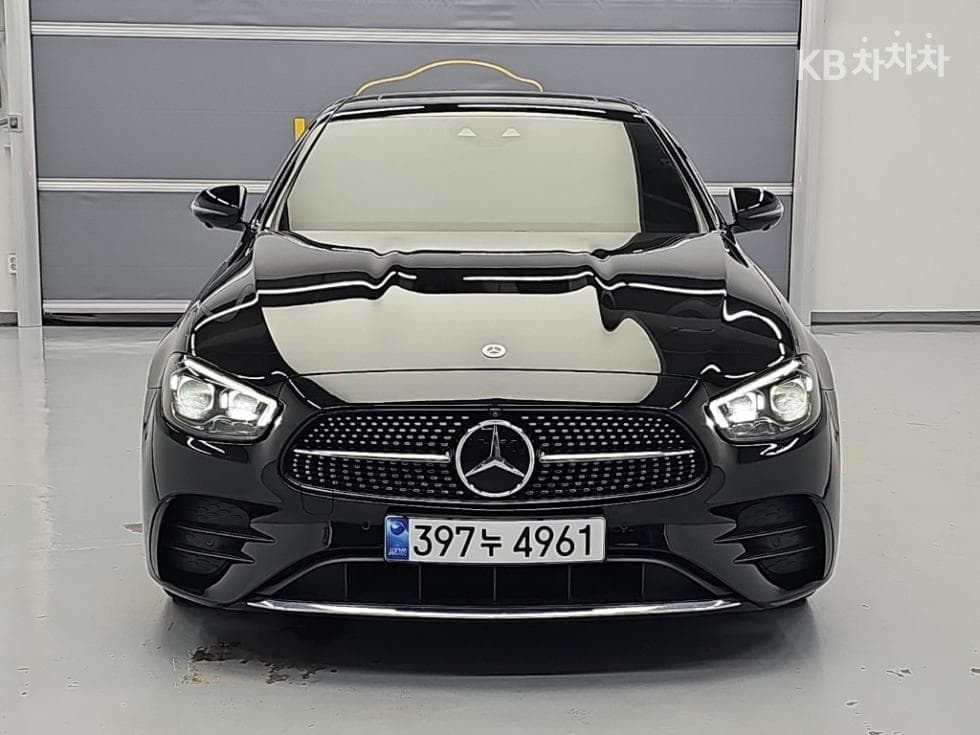Mercedes-Benz E-Клас (W213)E220d 4MATIC AMG Line - 2