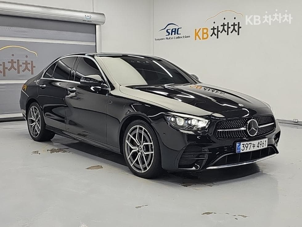 Mercedes-Benz E-Клас (W213)E220d 4MATIC AMG Line - 4