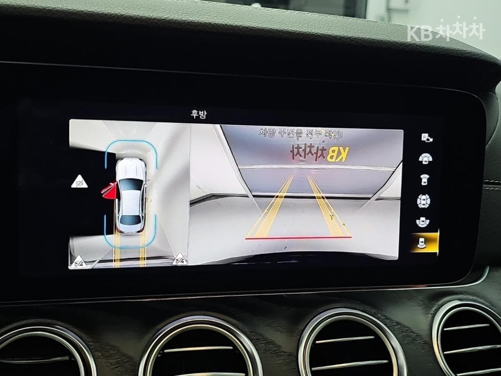 Mercedes-Benz E-Клас (W213)E220d 4MATIC AMG Line - 16