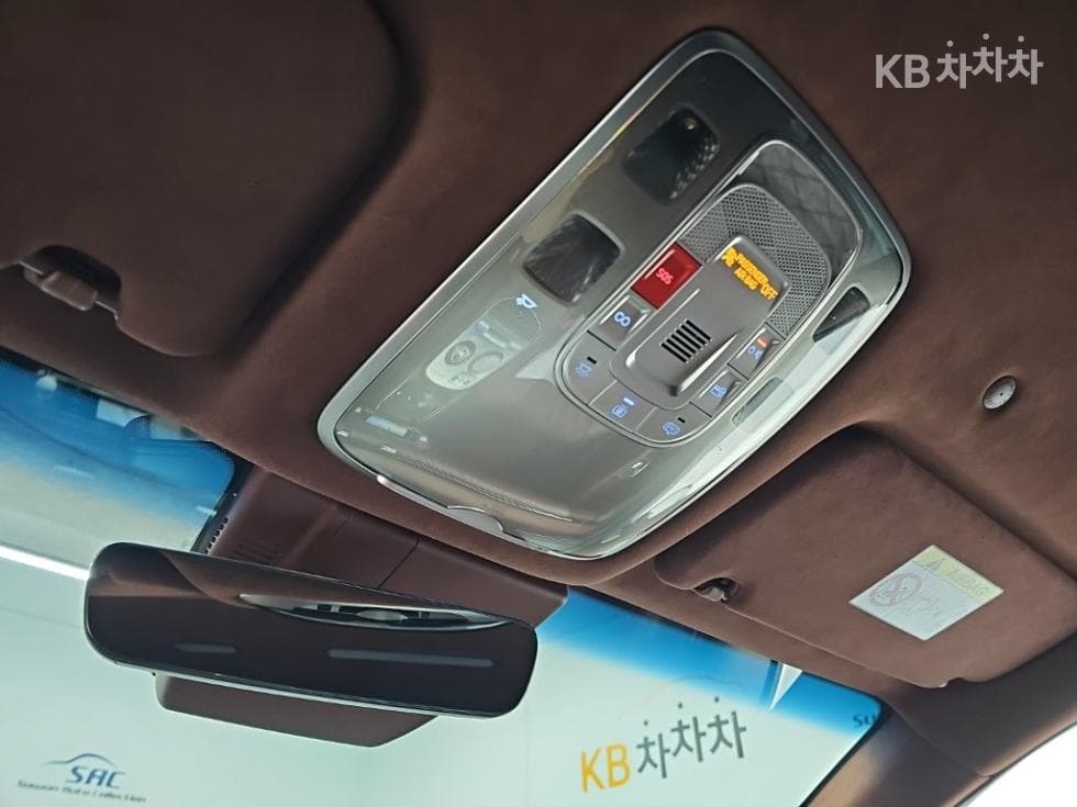 Дженезис G90(RS4)3.5T AWD Стандартен - 16
