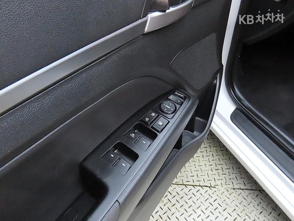 Хюндай The New (фейслифт) Avante (Elantra)1.6 GDi Modern Специал (специален признак/издание) - 13