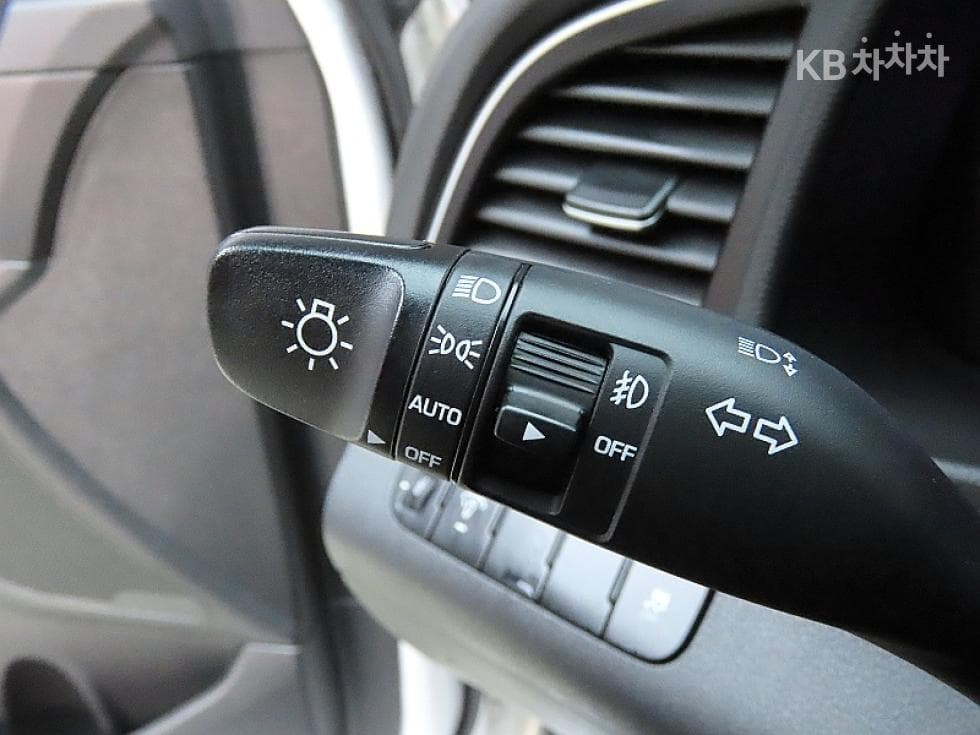 Хюндай The New (фейслифт) Avante (Elantra)1.6 GDi Modern Специал (специален признак/издание) - 14