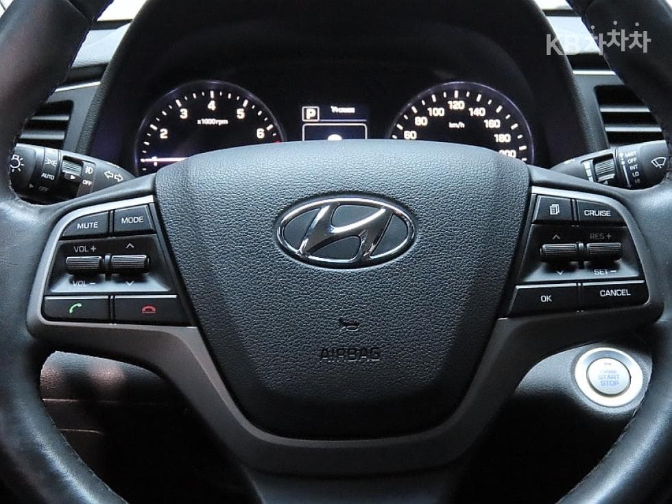 Хюндай The New (фейслифт) Avante (Elantra)1.6 GDi Modern Специал (специален признак/издание) - 18