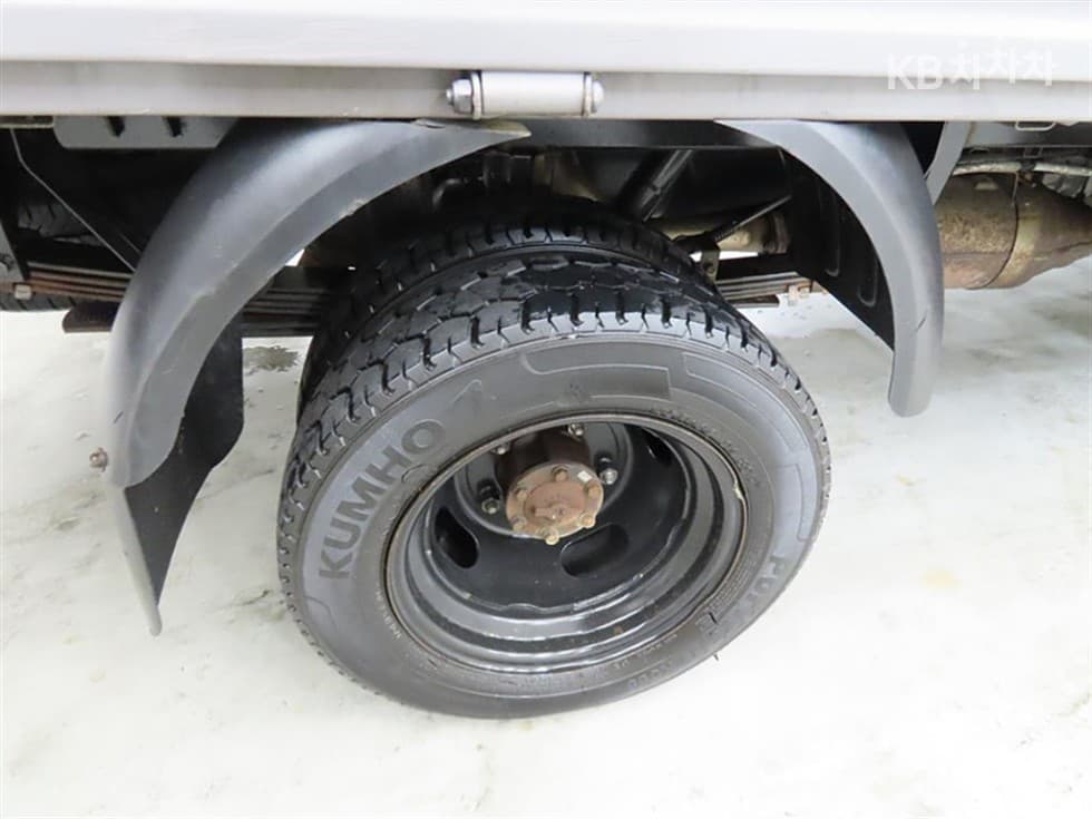 Hyundai Porter 2Extra Long Super Cab CRDi Smart - 16