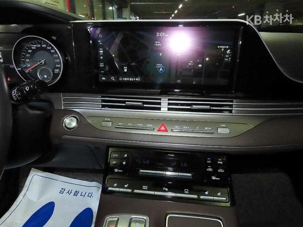 Хюндай The New (фейслифт) Grandeur (Azera)2.5 Premium 초이스 - 11