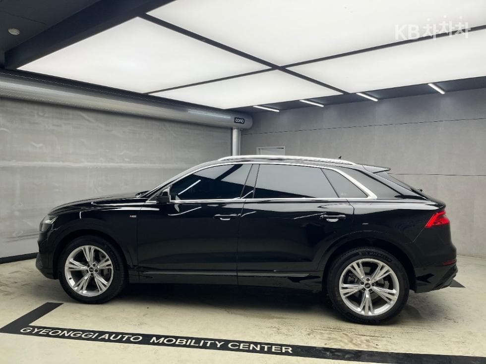 Audi Q83.0 45 Turbo Diesel Injection Quattro Premium - 4