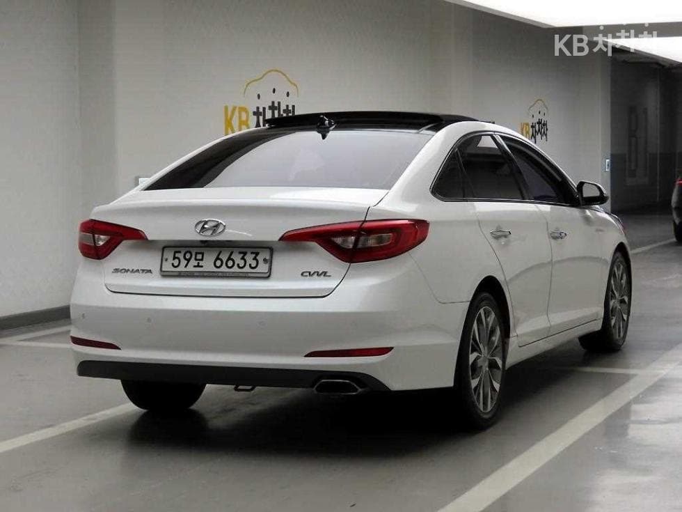 Хюндай Соната LF2.0 Premium Стандартен - 4