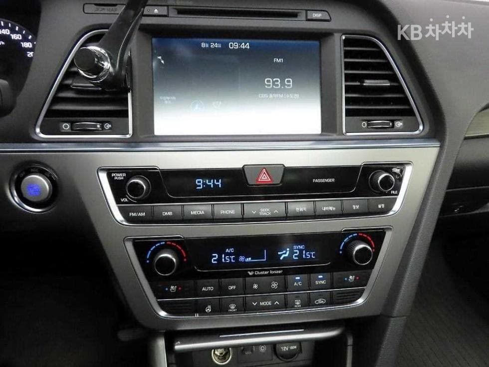 Хюндай Соната LF2.0 Premium Стандартен - 10
