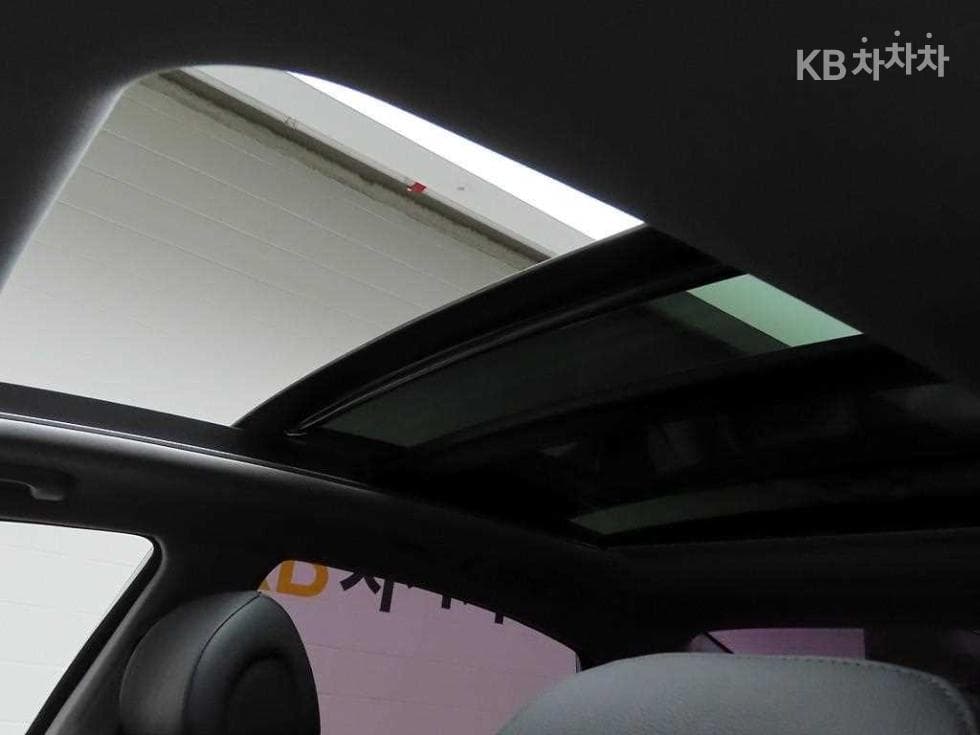 Хюндай Соната LF2.0 Premium Стандартен - 16