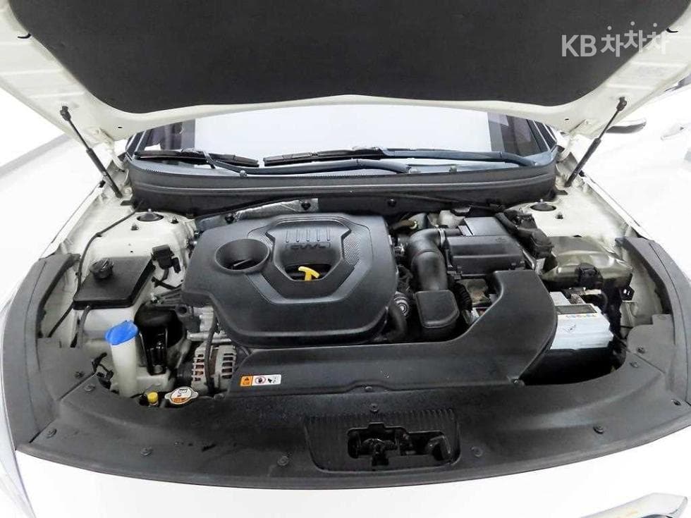 Хюндай Соната LF2.0 Premium Стандартен - 20