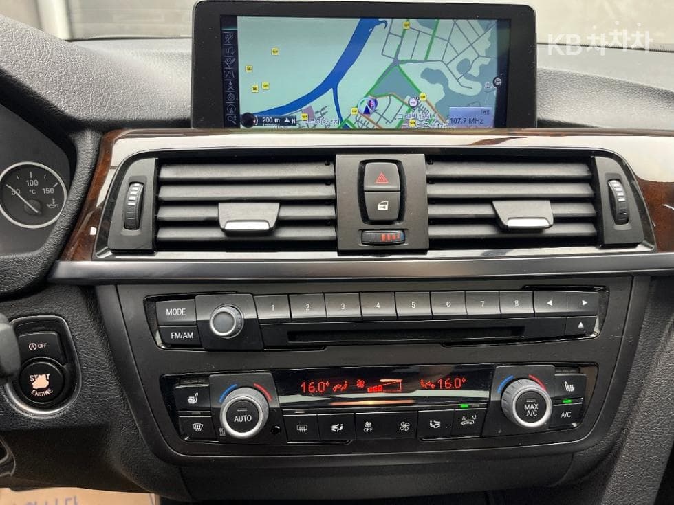 BMW New3 Series320d F30 - 12
