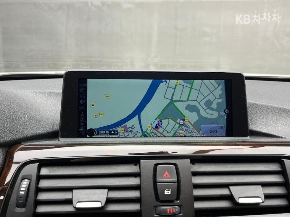 BMW New3 Series320d F30 - 13
