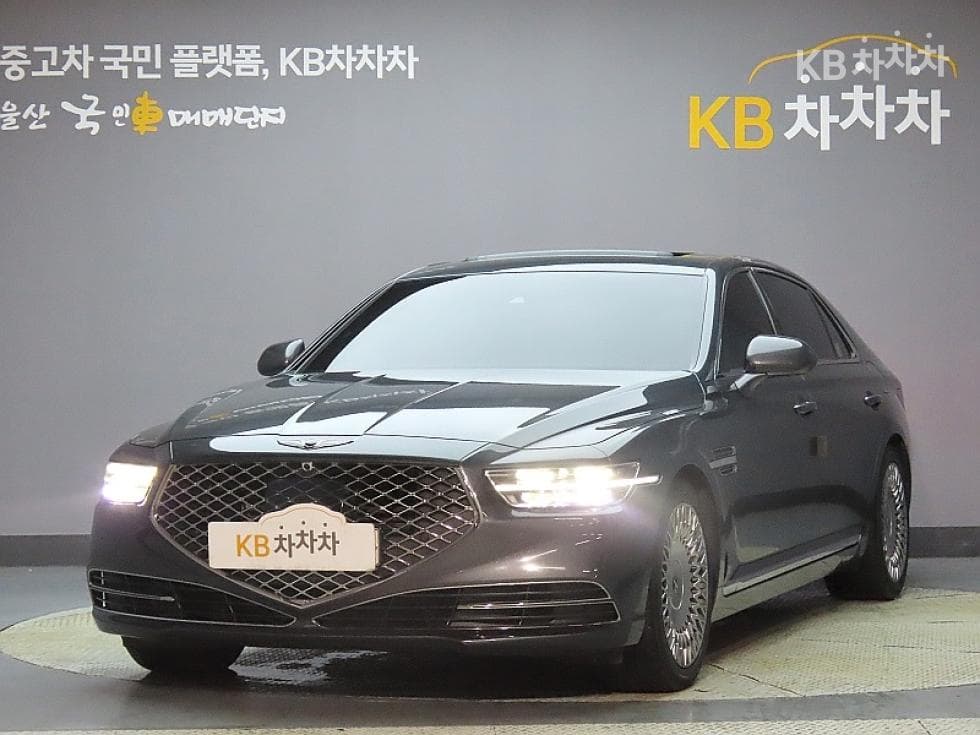 Genesis G90 3.8 GDi AWD Premium Luxury - Image 1