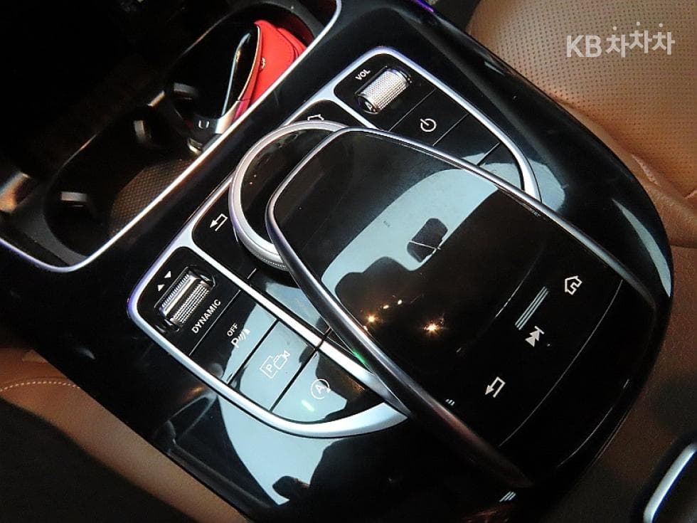 Mercedes-Benz E-Class (W213)E300 AMG Line - 15