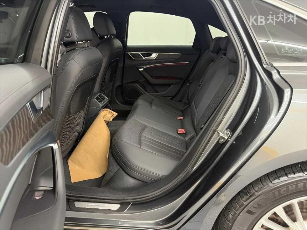 Audi A6(C8)40 Turbo Diesel Injection Premium - 12