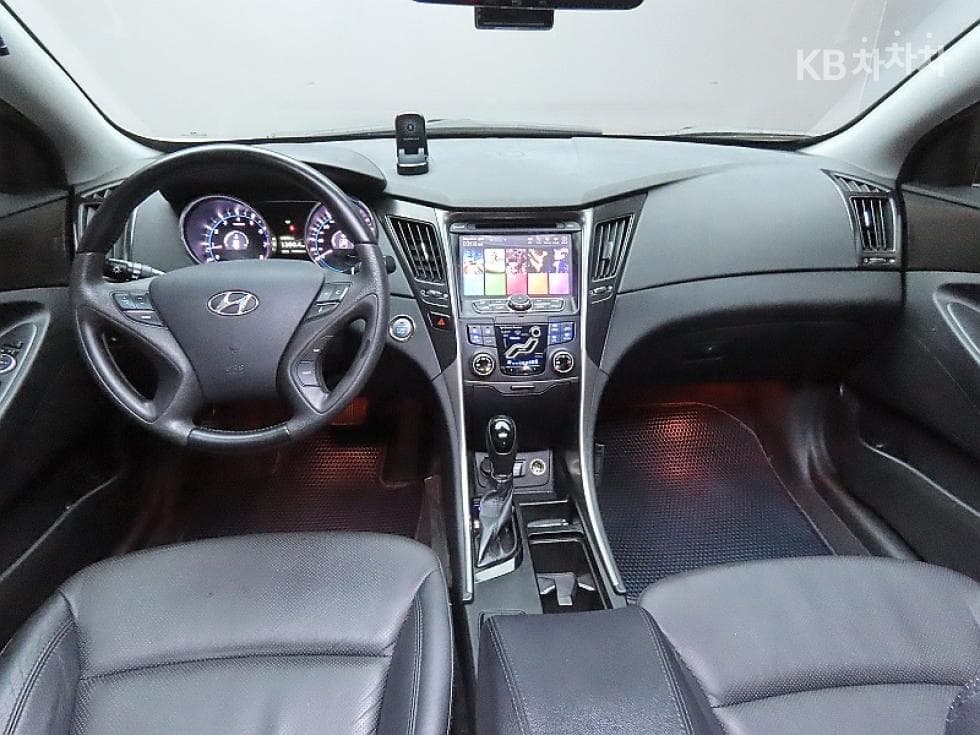 Hyundai YFSonataCVVL Luxury - 6