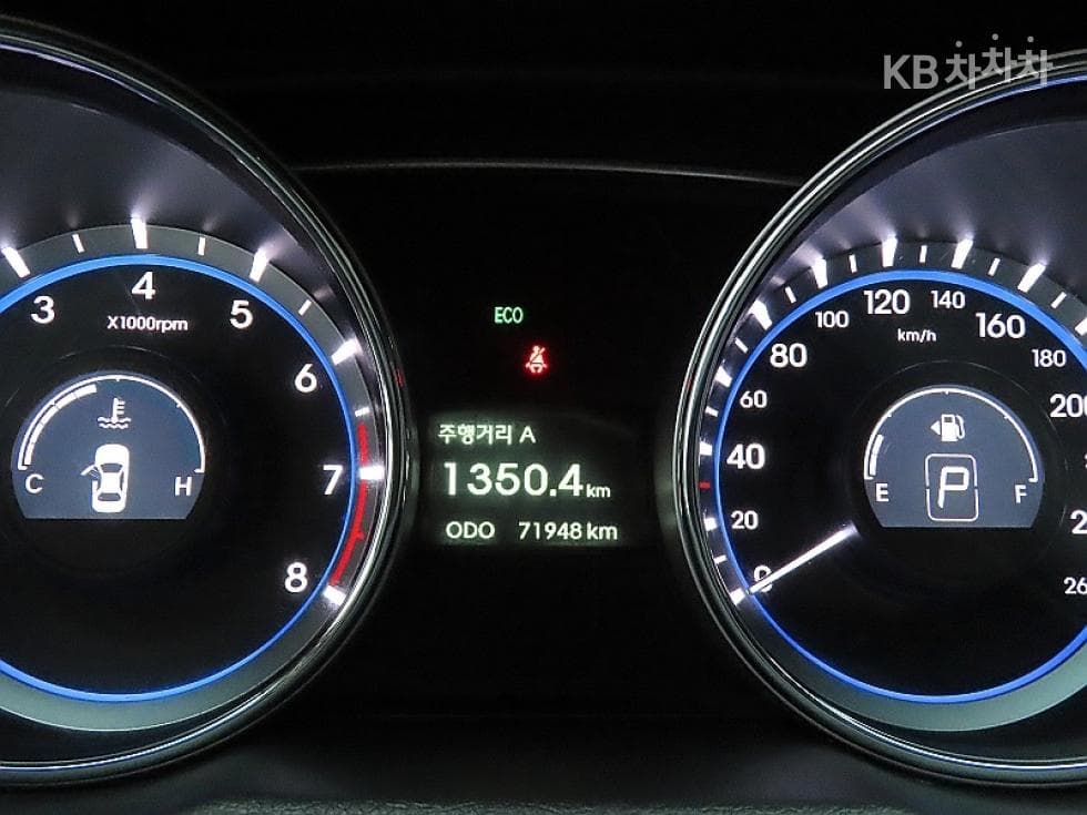 Hyundai YFSonataCVVL Luxury - 8