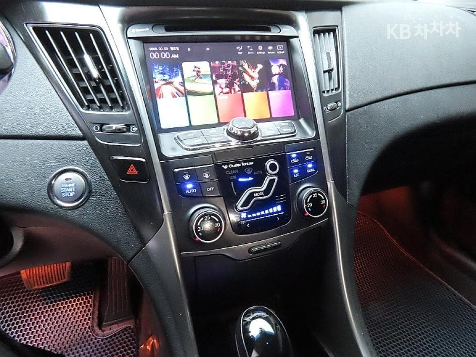 Hyundai YFSonataCVVL Luxury - 16