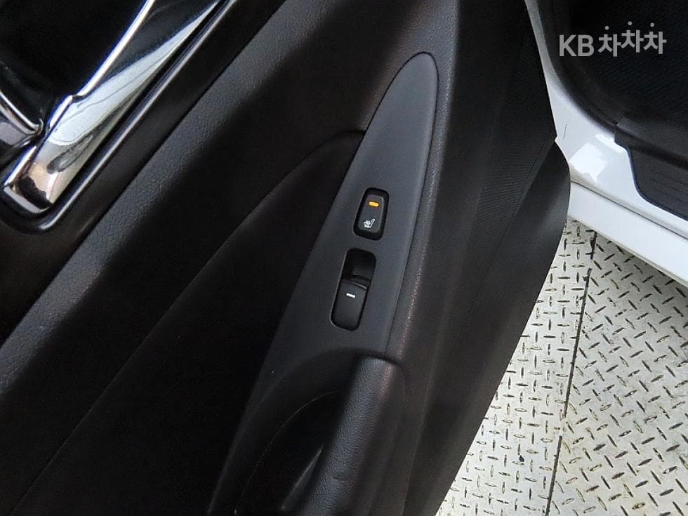Hyundai YFSonataCVVL Luxury - 17