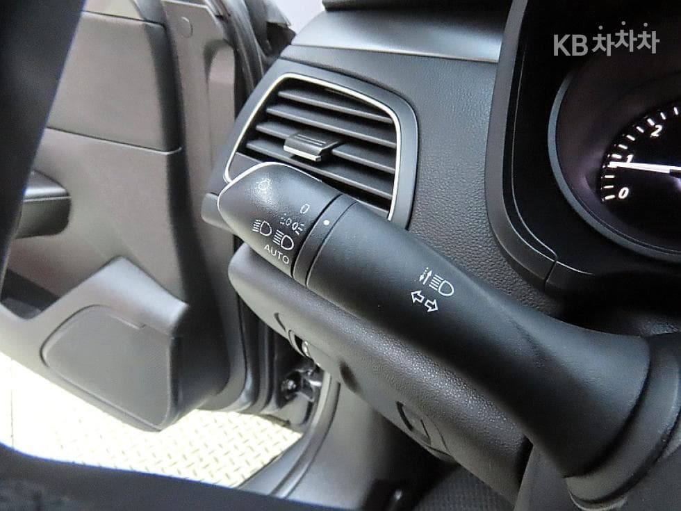 Renault Korea SM62.0 LPe Rental car SE - 13