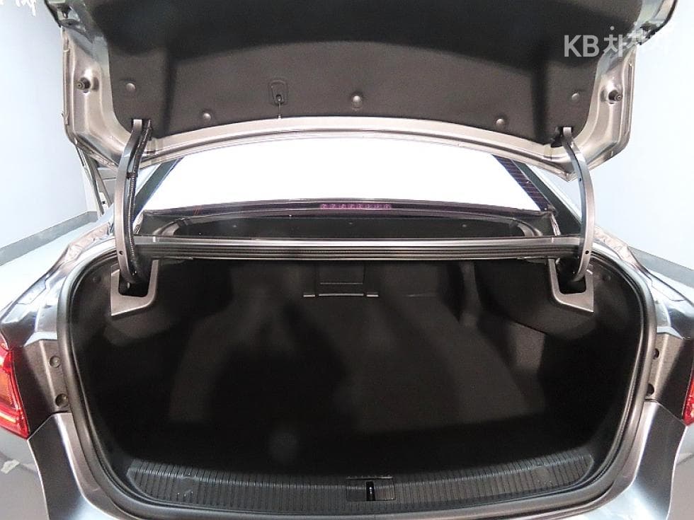 Renault Korea SM62.0 LPe Rental car SE - 19