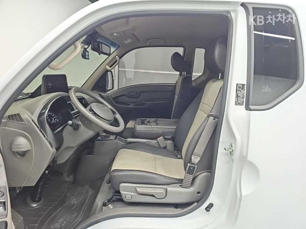 Хюндай Porter 2Удължено междуосие Super Cab LPG Premium - 11