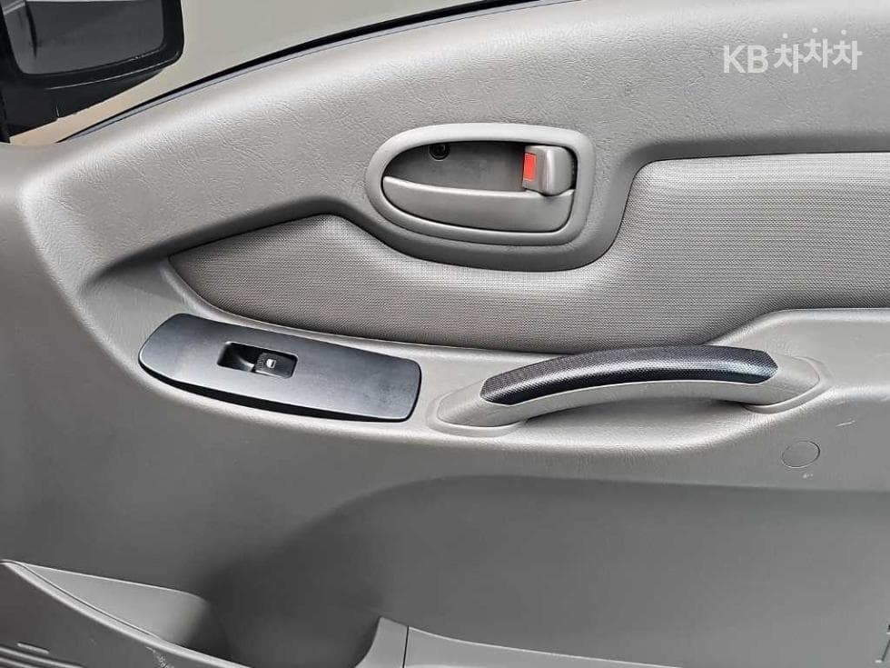 Хюндай Porter 2Удължено междуосие Super Cab LPG Premium - 19