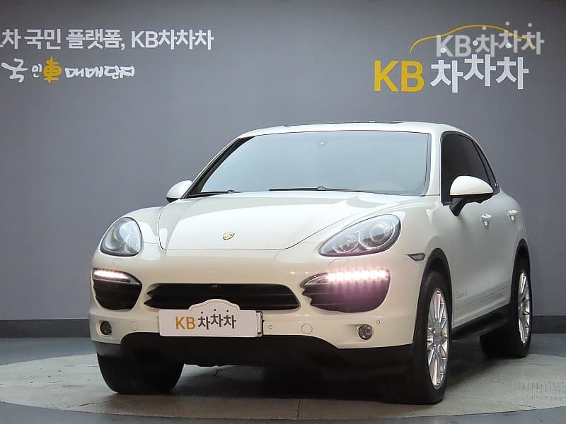 Porsche New Cayenne(958) 4.8 S 958 - Image 1
