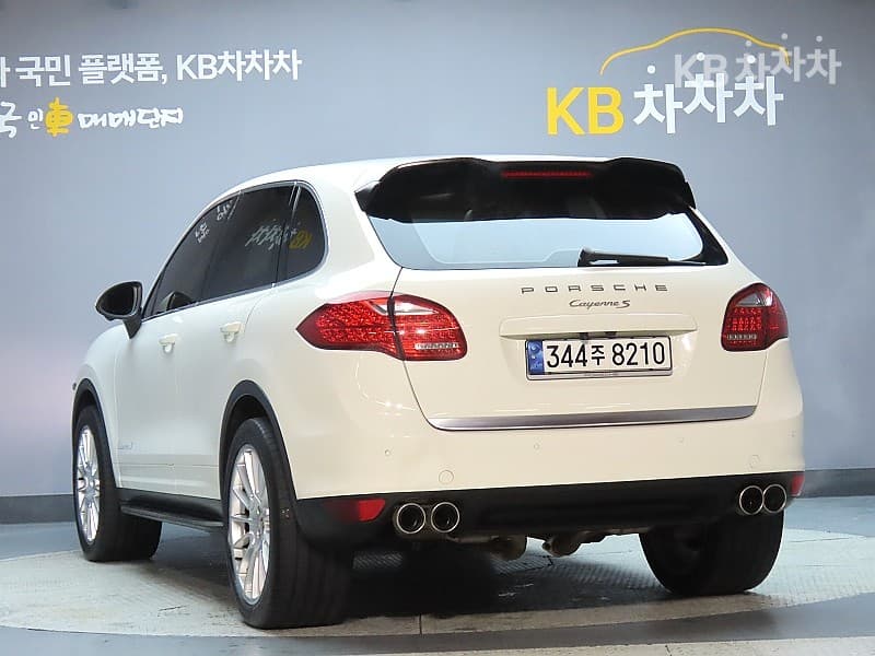 Porsche New Cayenne(958)4.8 S 958 - 4
