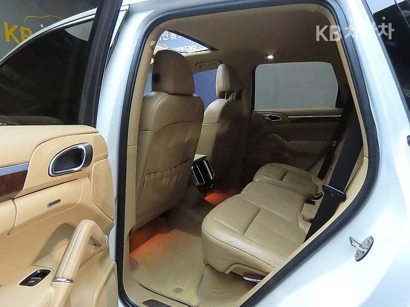 Porsche New Cayenne(958)4.8 S 958 - 10