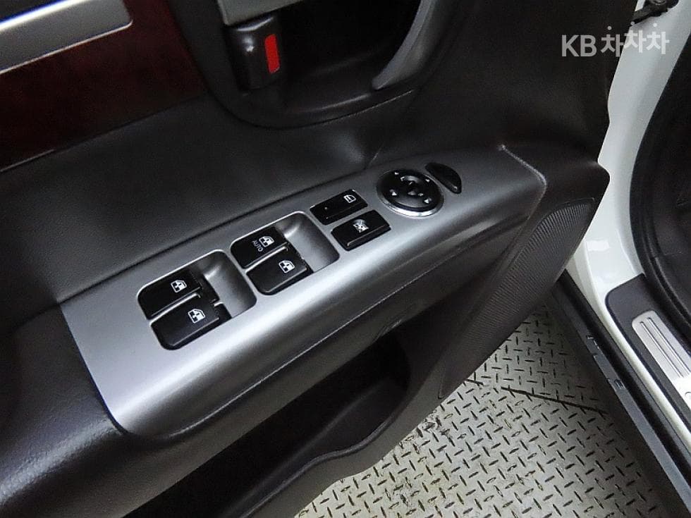 Hyundai Santa Fe CM4WD(2.2 e-VGT) MLX Luxury - 13