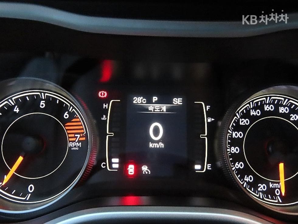 지프 체로키(KL)2.4 Бензин AWD Longitude High - 8