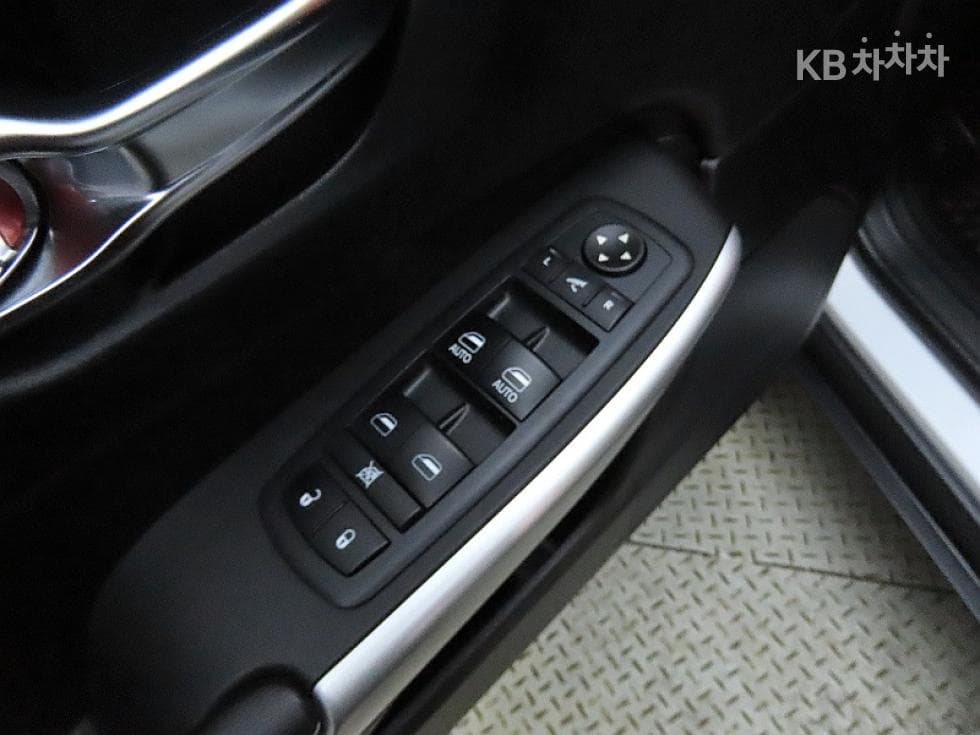 지프 체로키(KL)2.4 Бензин AWD Longitude High - 13