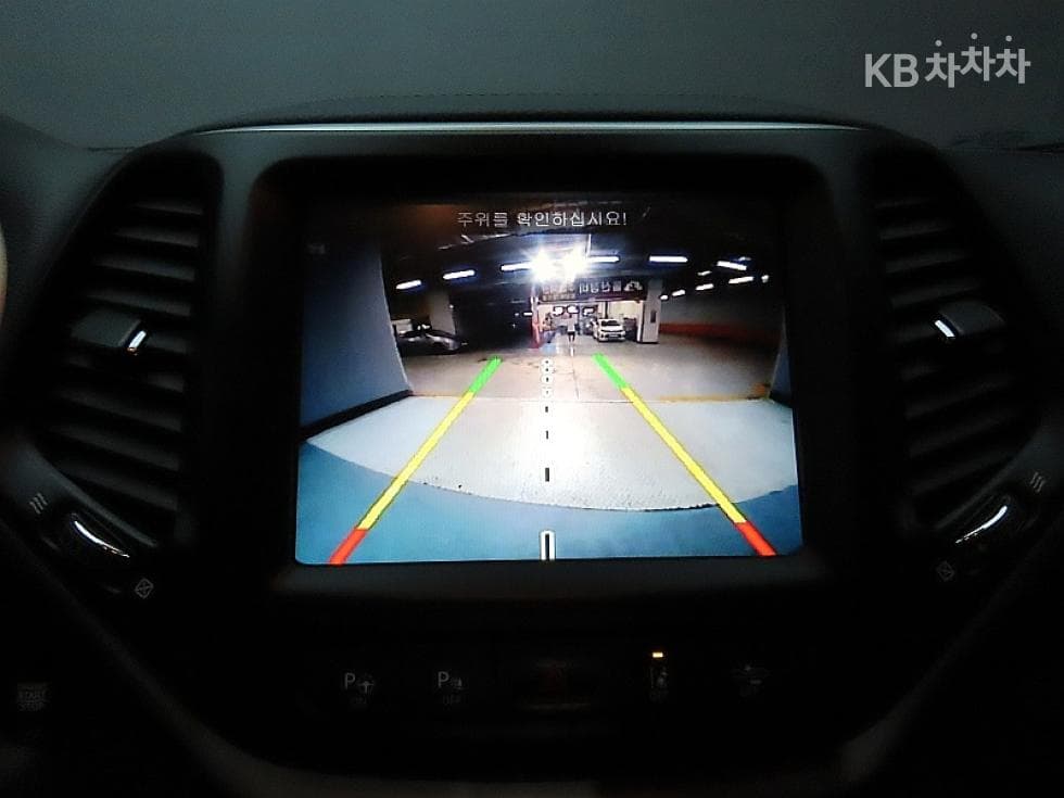 지프 체로키(KL)2.4 Бензин AWD Longitude High - 15