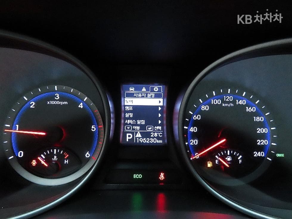 Хюндай Санта Фе DMХонда R-двигател 2.0 дизел 2WD PREMIUM Стандартен - 8