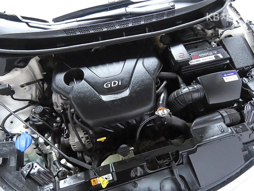 Hyundai The New (facelift) Avante (Elantra)1.6 GDi Modern Standard - 7