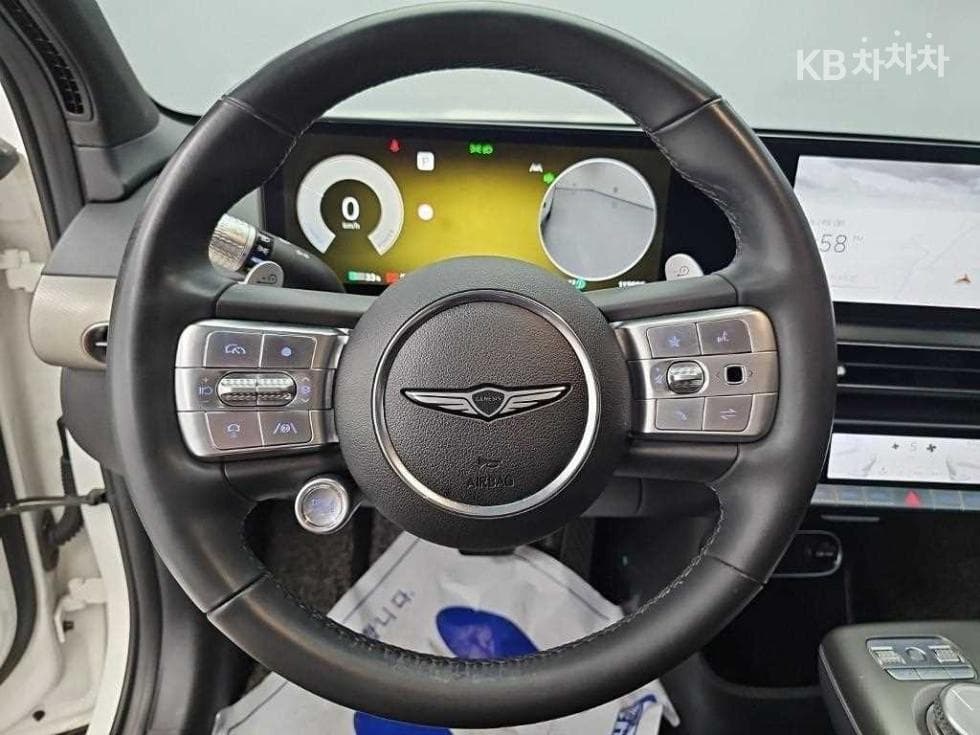 Genesis GV60Standard AWD Standard - 9