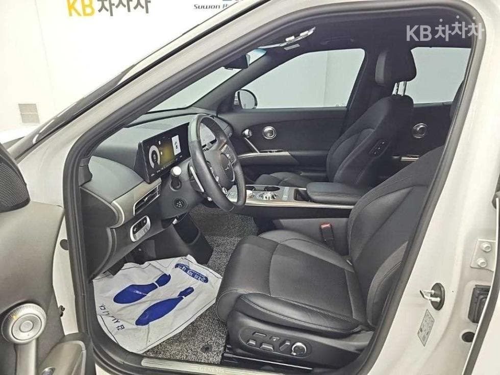 Genesis GV60Standard AWD Standard - 11