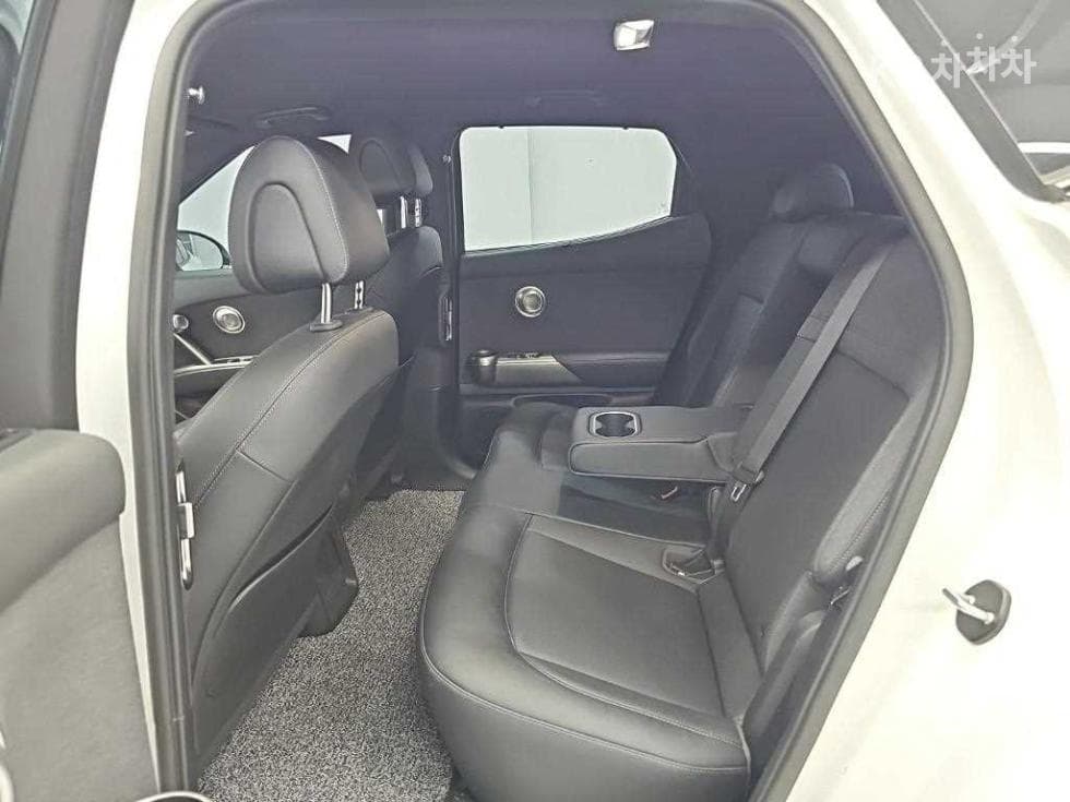 Genesis GV60Standard AWD Standard - 12