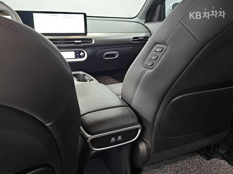 Genesis GV60Standard AWD Standard - 13