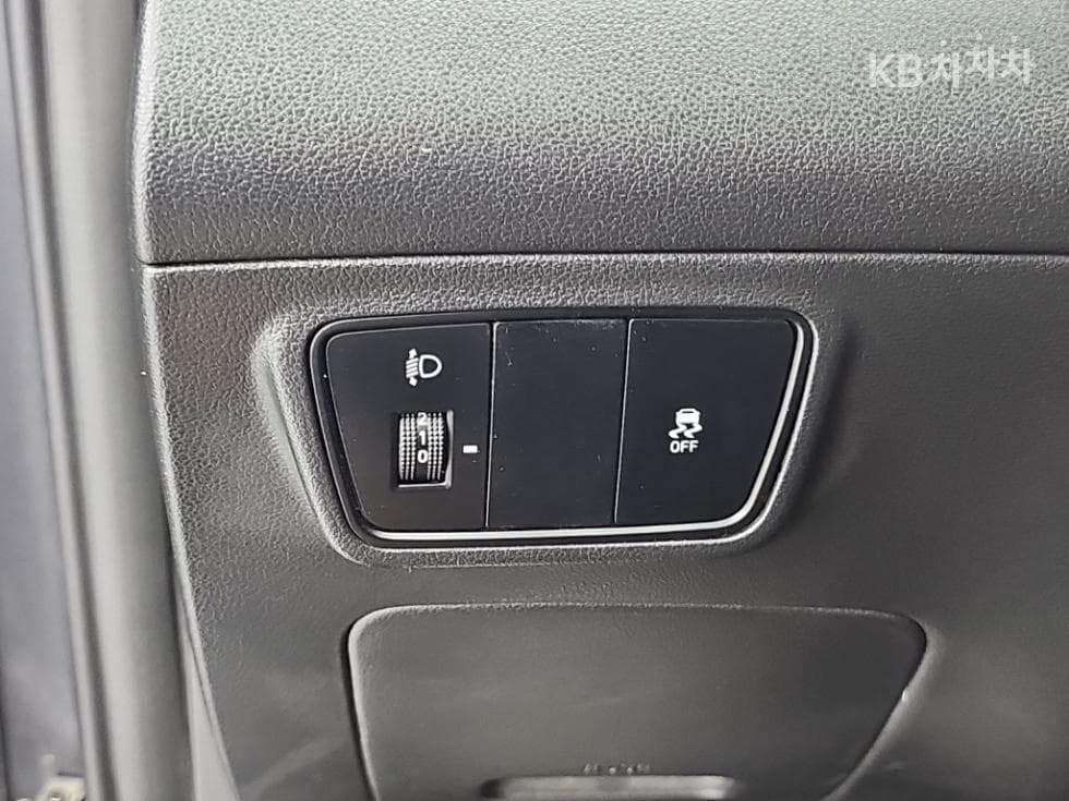 Hyundai The All New Tucson(NX (Lexus SUV)4)Gasoline 1.6T 2WD Premium - 17