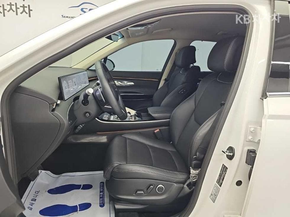 Genesis GV70Gasoline 2.5T 2WD - 11