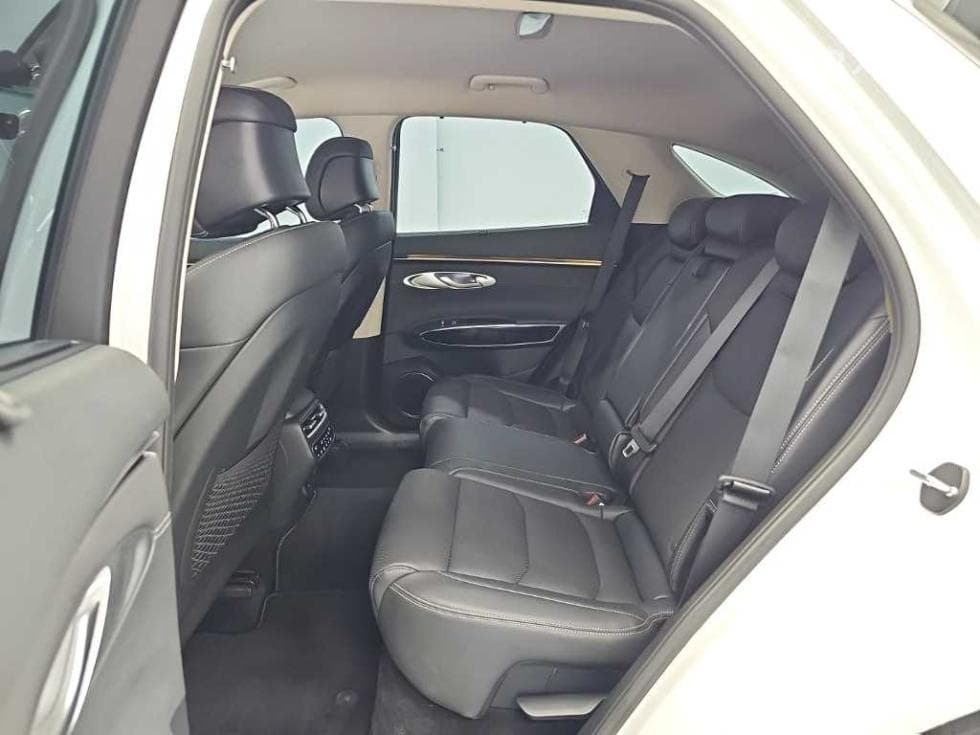 Genesis GV70Gasoline 2.5T 2WD - 12