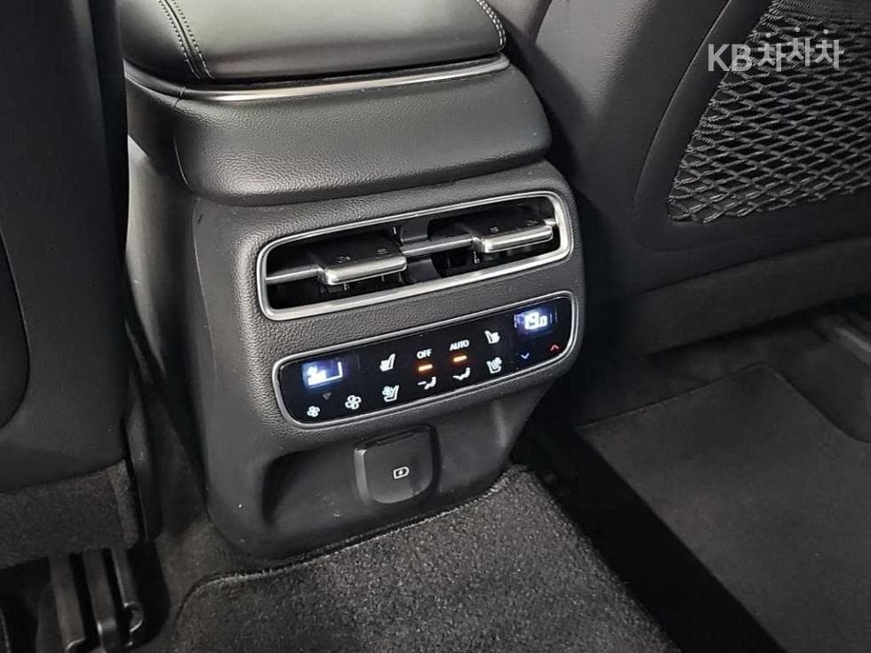 Genesis GV70Gasoline 2.5T 2WD - 14