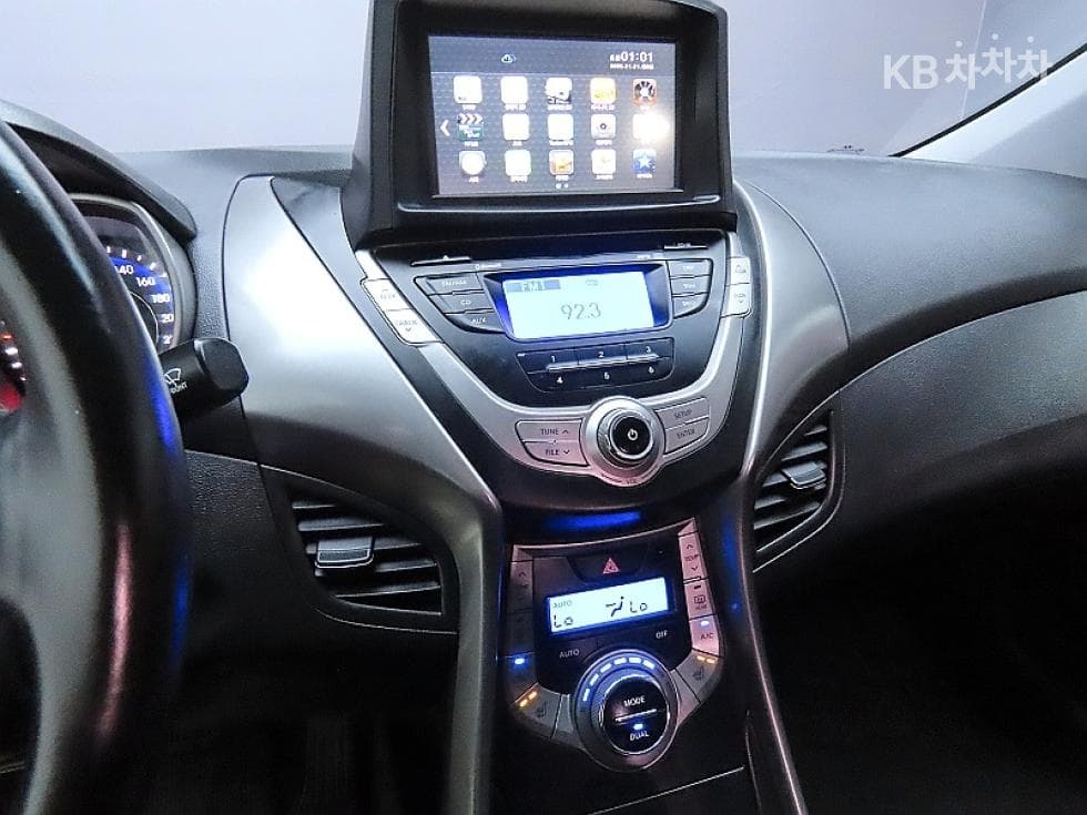 Hyundai Avante (Elantra)MDM16 GDI Smart - 17