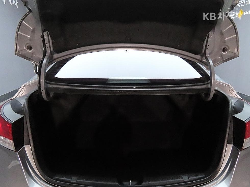 Hyundai Avante (Elantra)MDM16 GDI Smart - 19