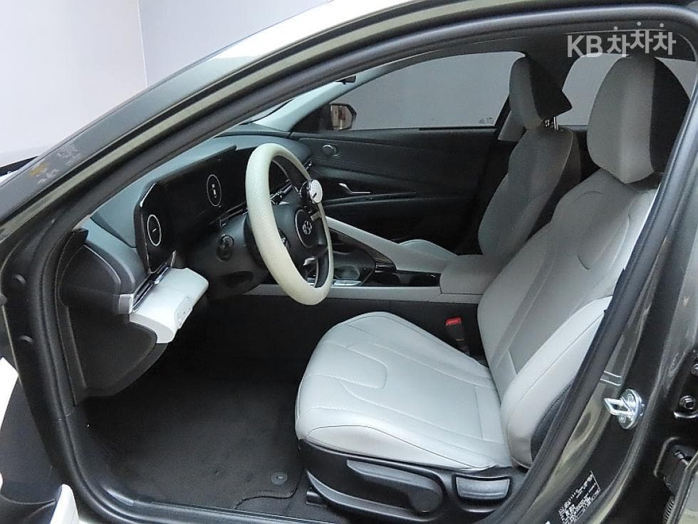 Hyundai All New Avante (Elantra)(CN7)1.6 Gasoline Modern - 10