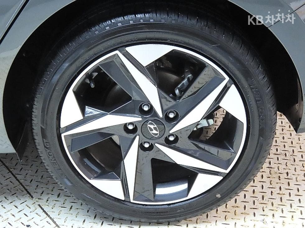 Hyundai All New Avante (Elantra)(CN7)1.6 Gasoline Modern - 20