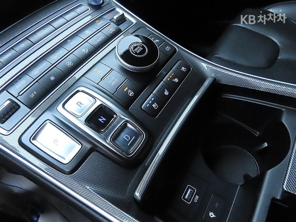 Хюндай The New (фейслифт) Санта Фе TMДизел 2.2 2WD Premium 초이스 - 9