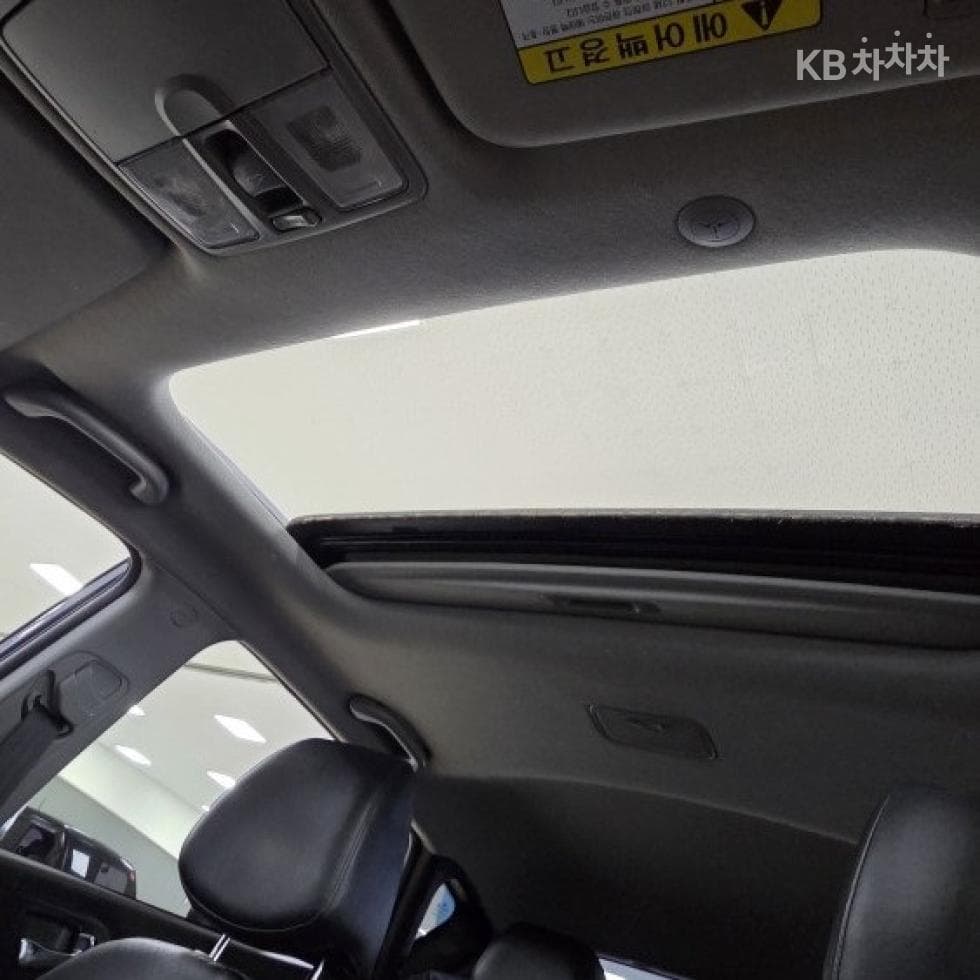 Hyundai Accent(신형)위트 1.6 VGT Modern - 13